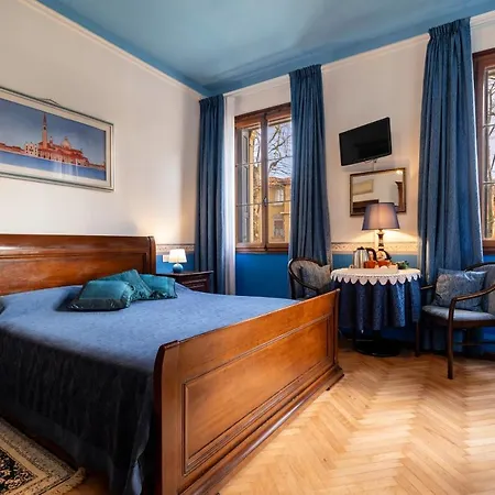 Casa Delle Rose Lido Venezia 4*