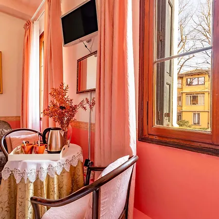 Casa Delle Rose Venice Lido 4*