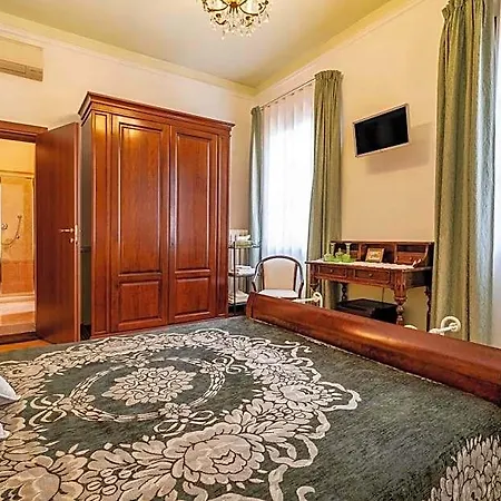 Casa Delle Rose Venice Lido Panzió 4*