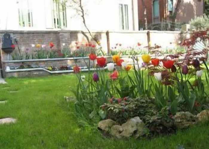 Casa Delle Rose Venice Lido Alojamento de Acomodação e Pequeno-almoço 4*